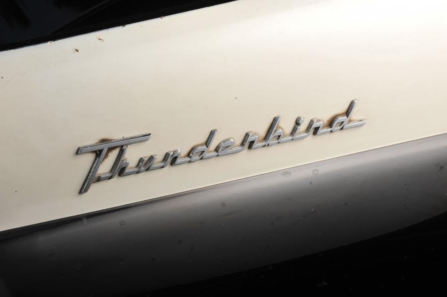  Ford Thunderbird 1956 года  (фото 13 из 56)
